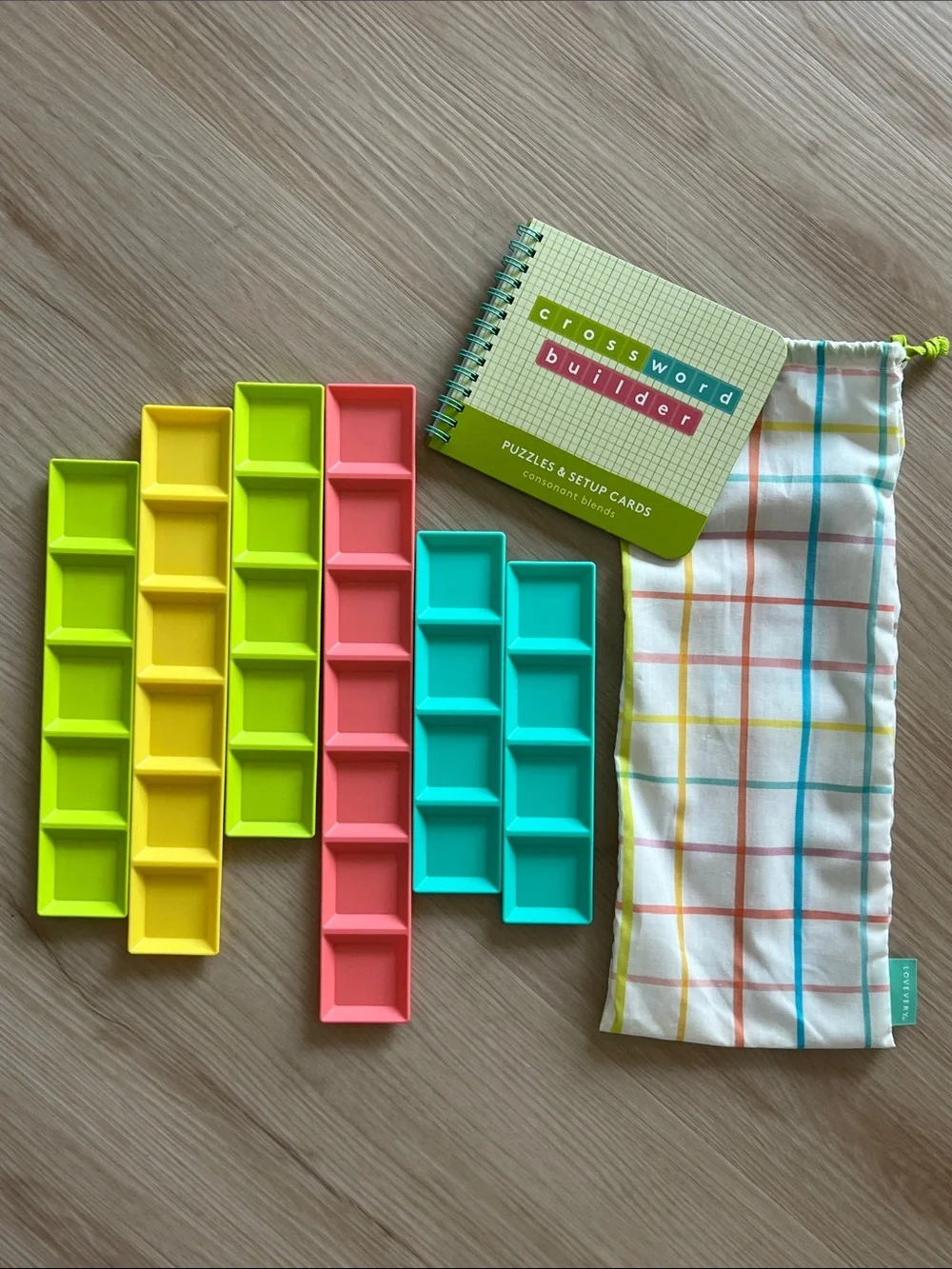 LOVEVERY The Crossword Builder from The Reading Skill Set Part 2: Words to Books